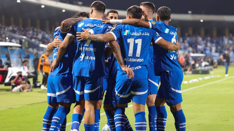 الهلال يسعى لتصحيح المسار أمام الخلود.. وجيسوس يكشف عن تشكيل الفريق الرسمي