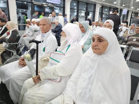 قرارات جديدة للجنة الملكية للحج بشأن كلفة موسم 1446هـ وإجراءات استرجاع الفرق المالي