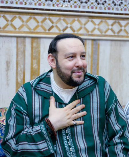 منير القادري بودشيش… وارث السر الروحي وحامل مشعل القيم الإنسانية العالمية