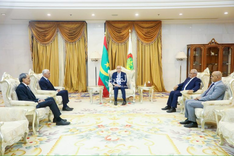 الرئيس الموريتاني يستقبل راشيد الطالبي العلمي لبحث سبل تعزيز التعاون الثنائي