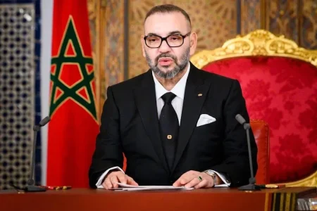 الملك محمد السادس يقرر العفو عن 881 شخصا بمناسبة ذكرى ثورة الملك والشعب