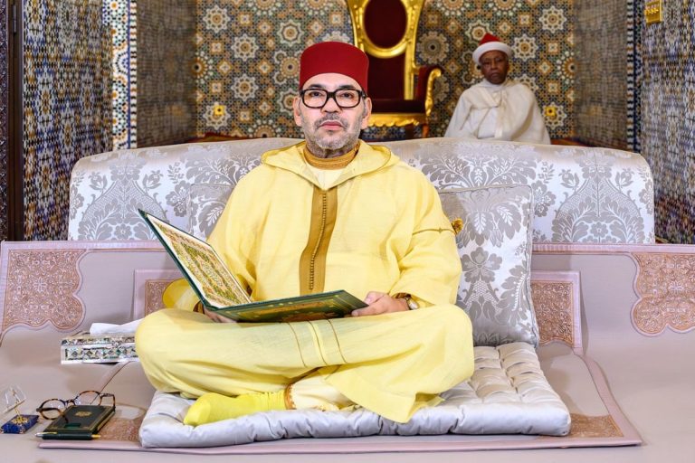 أمير المؤمنين يطلع على نص فتوى المجلس العلمي الأعلى حول الزكاة ويأذن بوضعها رهن إشارة العموم