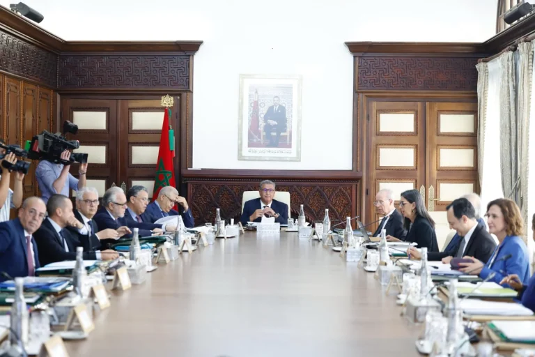 مجلس الحكومة يصادق على مشروع القانون المتعلق بمدونة التجارة قدمه وزير العدل
