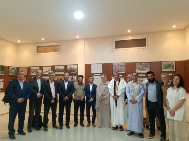 وفد دولي يزور فضاء الذاكرة التاريخية للمقاومة بالداخلة على هامش مؤتمر الذكاء الاصطناعي