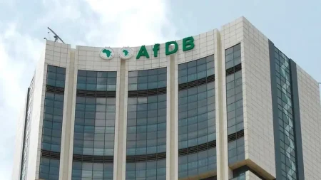 البنك الإفريقي للتنمية يمنح صندوق التجهيز الجماعي 150 مليون يورو لدعم التنمية الترابية