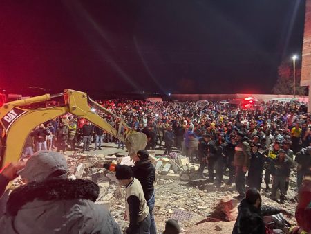 22 قتيلا و16 جريحا في فاجعة انهيار بنايتين بفاس… والنيابة العامة تفتح تحقيقا عاجلا