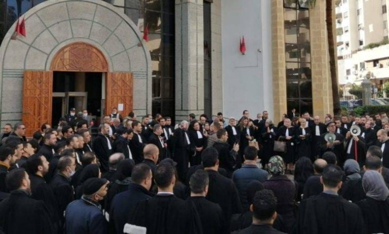 محامو طنجة يعلنون إضرابا مهنيا ويعبرون عن رفضهم لمشروع قانون المهنة