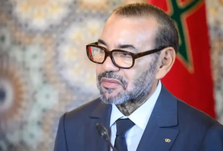 بلاغ طبي يؤكد معاناة الملك محمد السادس من آلام في أسفل الظهر