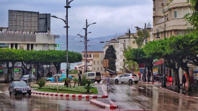 اضطرابات جوية مرتقبة وأمطار قوية بعدة مناطق وتحذيرات رسمية للمواطنين