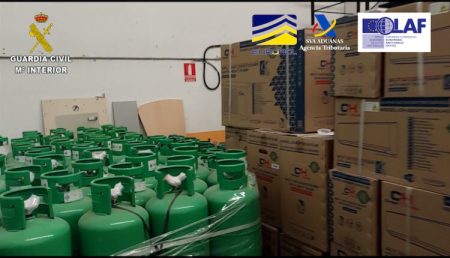 عملية “Gasmot” تكشف تهريب أطنان من الغازات الفلوريدية في إسبانيا