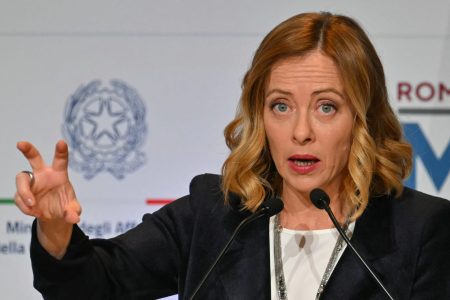 رئيسة الوزراء الإيطالية تدعو إلى تحقيق صارم في وفاة المغربي عبد الرحيم فاكر