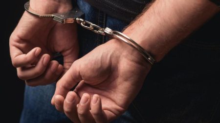 بعد مطالبته بمبلغ 1000 درهم.. توقيف متهم بابتزاز سائح في مراكش