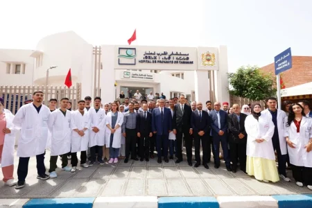 رئيس الحكومة يعطي انطلاقة مستشفى القرب بتمنار ويدشن مشاريع صحية مهيكلة بإقليم الصويرة
